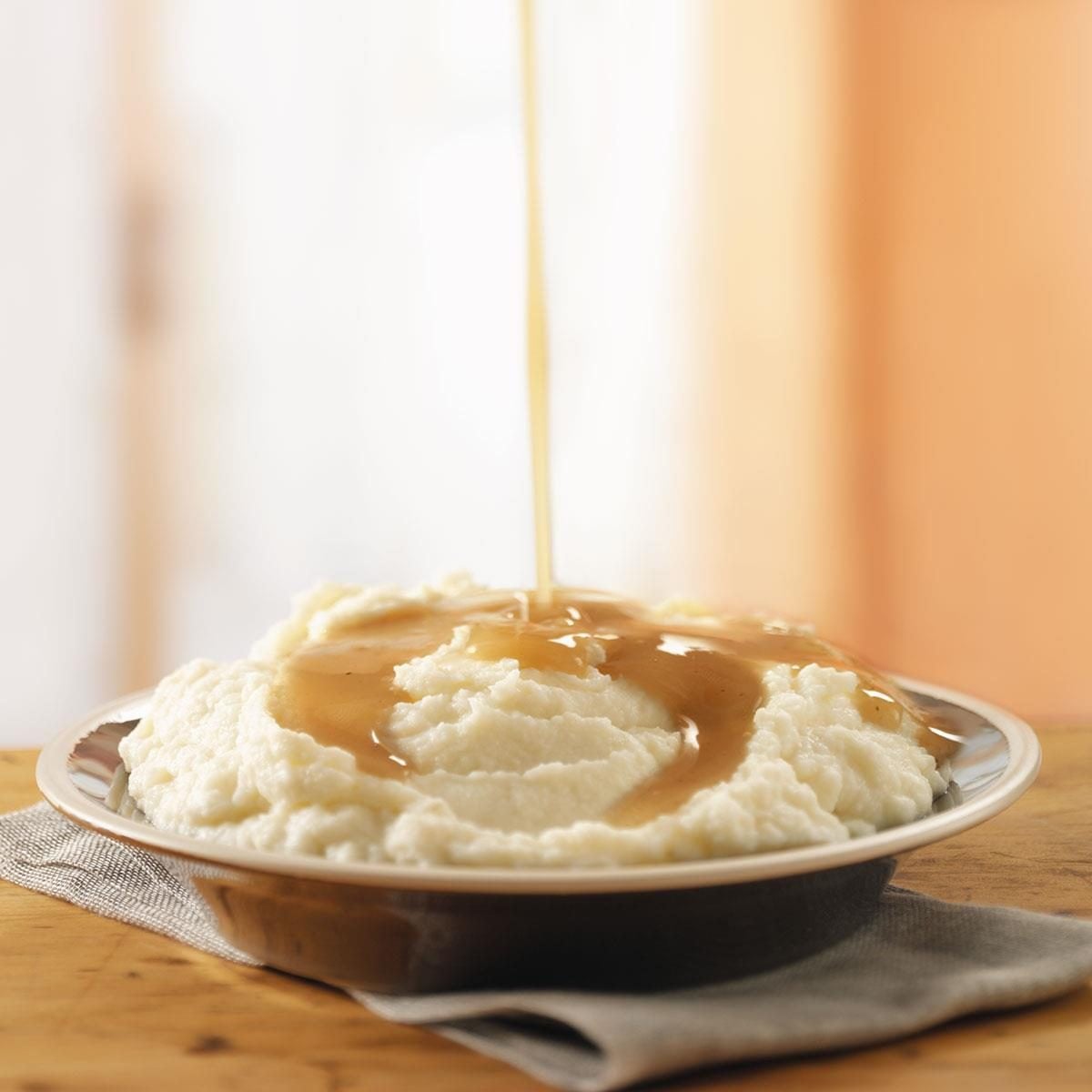 Homemade Turkey Gravy: Delicious From Pan Drippings, No Waste